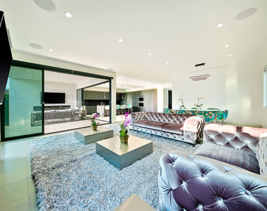 1855 Stearns Drive - Photo Thumbnail 12