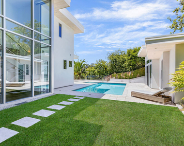 200 Arno Way - Photo Thumbnail 33