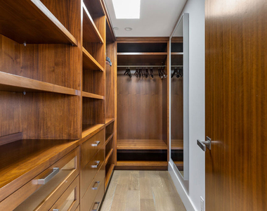 200 Arno Way - Photo Thumbnail 24