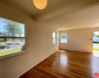 5954 W 85th Place - Photo Thumbnail 21