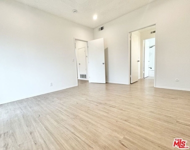 12235 Magnolia - Photo Thumbnail 4