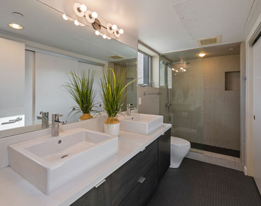 751 N Fairfax Avenue - Photo Thumbnail 9
