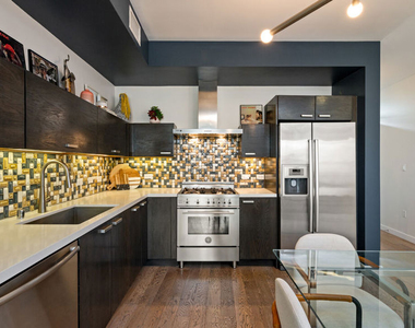 751 N Fairfax Avenue - Photo Thumbnail 5