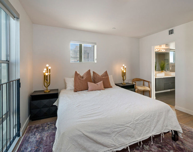 751 N Fairfax Avenue - Photo Thumbnail 8