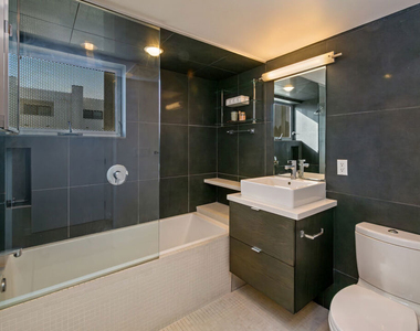 751 N Fairfax Avenue - Photo Thumbnail 10