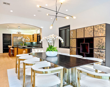 419 N Edinburgh Avenue - Photo Thumbnail 12