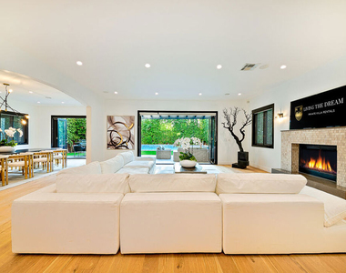 419 N Edinburgh Avenue - Photo Thumbnail 9
