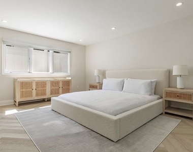 502 Evelyn Place - Photo Thumbnail 21