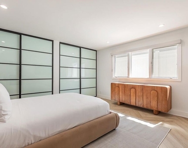 502 Evelyn Place - Photo Thumbnail 18