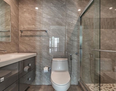 502 Evelyn Place - Photo Thumbnail 27