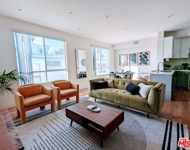 3726 Kelton Avenue - Photo Thumbnail 8