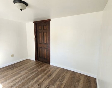 809 Talmadge Road - Photo Thumbnail 32