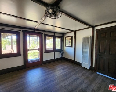 809 Talmadge Road - Photo Thumbnail 11
