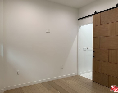 11341 Pearl Street - Photo Thumbnail 2