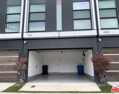 11341 Pearl Street - Photo Thumbnail 9