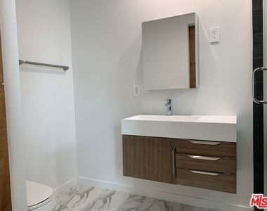 11341 Pearl Street - Photo Thumbnail 36