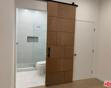11341 Pearl Street - Photo Thumbnail 3
