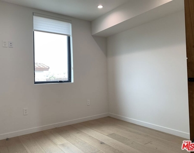 11341 Pearl Street - Photo Thumbnail 34