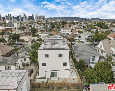 438 E 28th Street - Photo Thumbnail 33
