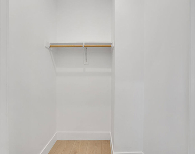 438 E 28th Street - Photo Thumbnail 17