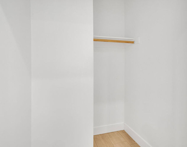 438 E 28th Street - Photo Thumbnail 20