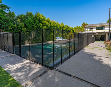 5415 Amestoy Avenue - Photo Thumbnail 65