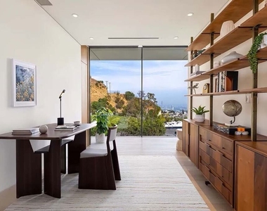 1807 Blue Heights Dr Drive - Photo Thumbnail 18
