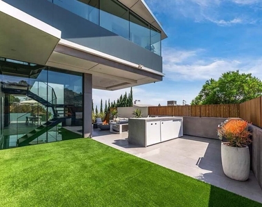1807 Blue Heights Dr Drive - Photo Thumbnail 9