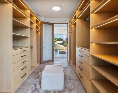 1807 Blue Heights Dr Drive - Photo Thumbnail 15