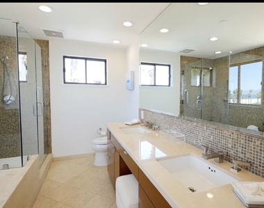 110 Ocean Park Boulevard - Photo Thumbnail 12