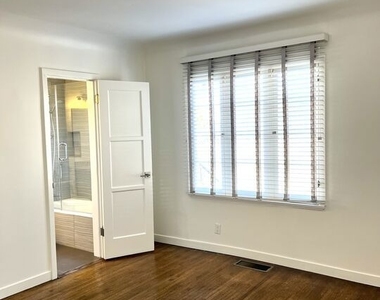 1014 Meadowbrook Avenue - Photo Thumbnail 26
