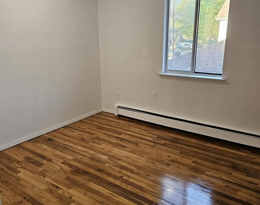 179-12 145th Avenue - Photo Thumbnail 3