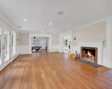 1719 Cedar Swamp Road - Photo Thumbnail 3