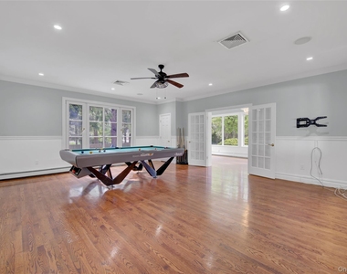1719 Cedar Swamp Road - Photo Thumbnail 5