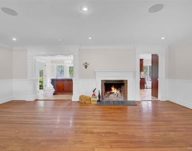 1719 Cedar Swamp Road - Photo Thumbnail 4