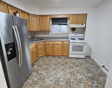 179-12 145th Avenue - Photo Thumbnail 2