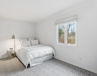 24 Liberty Street - Photo Thumbnail 15