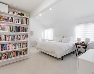 24 Liberty Street - Photo Thumbnail 9