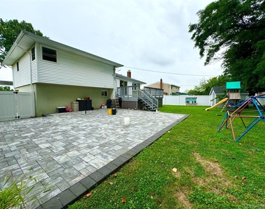68 Jamaica Avenue - Photo Thumbnail 18