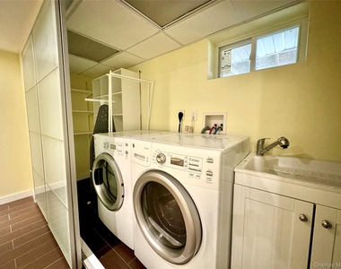 68 Jamaica Avenue - Photo Thumbnail 16