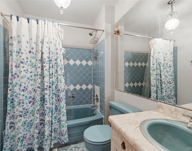 57-04 Cloverdale Boulevard - Photo Thumbnail 21