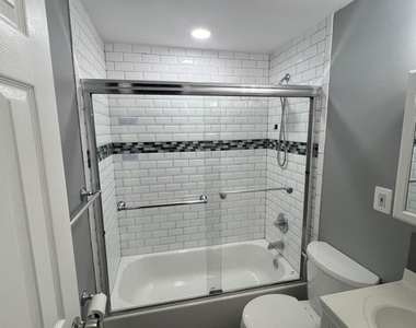 15 Beach Avenue - Photo Thumbnail 8