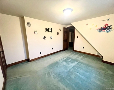 57 Hubbard Road - Photo Thumbnail 16