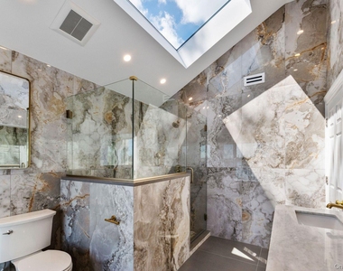 49 Harborview W - Photo Thumbnail 8