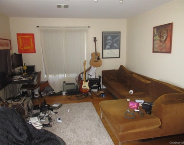 20 Bridge Street - Photo Thumbnail 4