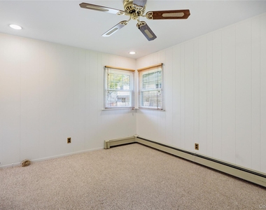 14 Harbor Lane - Photo Thumbnail 34