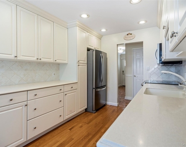 14 Harbor Lane - Photo Thumbnail 23
