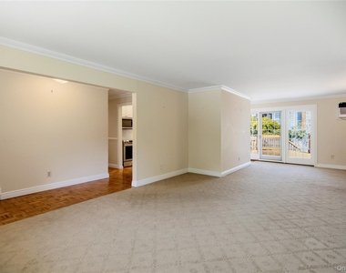 14 Harbor Lane - Photo Thumbnail 10
