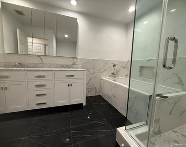 71 Orchard Street - Photo Thumbnail 9