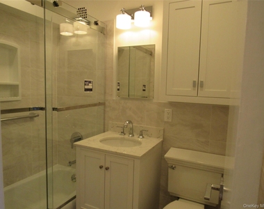 103 Gedney Street - Photo Thumbnail 13